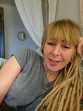 Jenna-Lia online show from December 25, 7:57 am