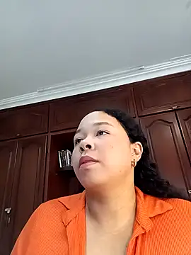 Snapshot of XMara chatting on January 28, 8:04 pm XMara online show from January 28, 8:04 pm