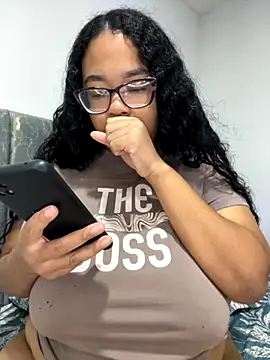 Snapshot of XMara chatting on September 11, 4:18 pm XMara online show from September 11, 4:18 pm