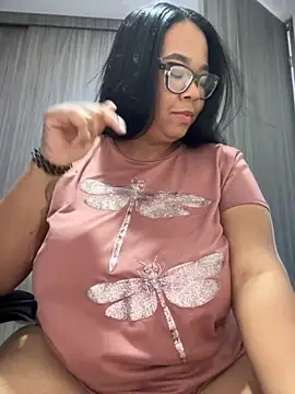 Snapshot of XMara chatting on September 24, 2:31 pm XMara online show from September 24, 2:31 pm