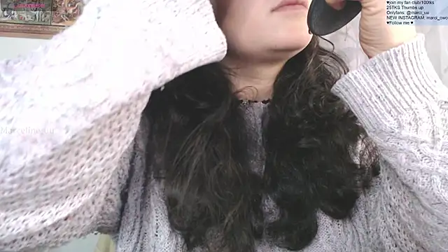 Snapshot of Marci_owo chatting on June 14, 12:40 pm Marci owo online show from June 14, 12:40 pm