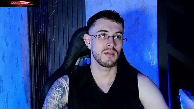 CodyWalkerR online show from July 15, 5:51 pm