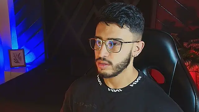 Liam Kleiin online show from April 15, 11:39 am