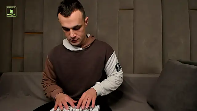 BrandonNorris online show from January 9, 4:26 am