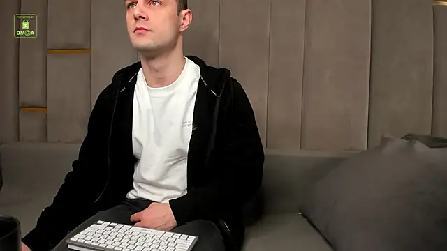 BrandonNorris online show from March 17, 4:39 am