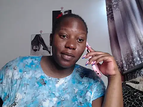 Whimsicalwillow online show from November 13, 9:41 am