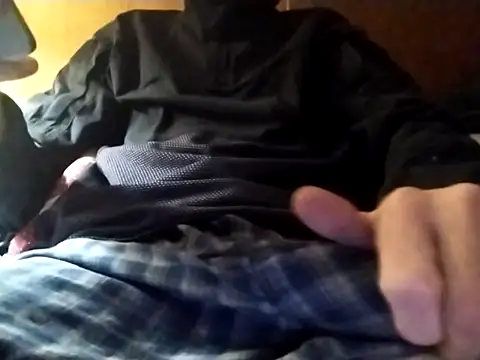 elmerfuddin87 online show from March 6, 1:46 am