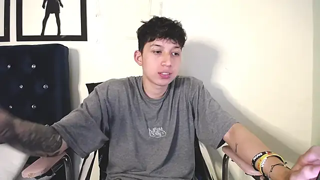  Thomas hot  online show from October 21, 1:50 am