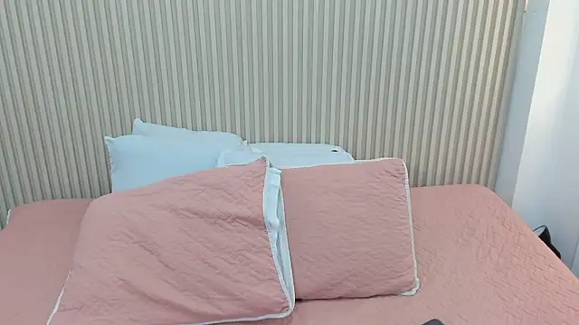 charlottebrowns  online show from March 6, 12:01 pm