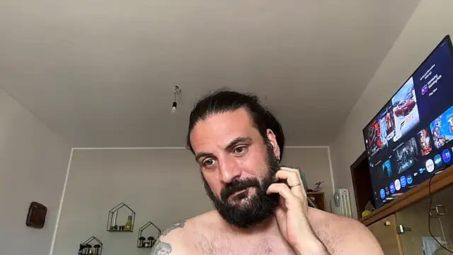 Snapshot of beardo85 chatting on June 21, 1:46 pm beardo85 online show from June 21, 1:46 pm