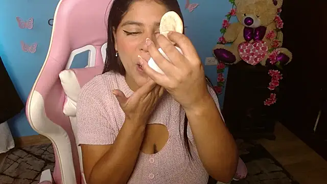 Candela-Smith online show from April 9, 4:34 pm