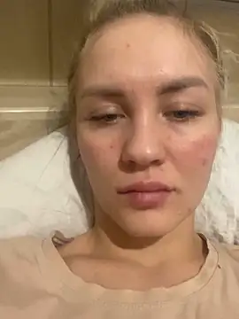 Snapshot of DreamGirl-777 chatting on January 6, 8:28 pm DreamGirl-777 online show from January 6, 8:28 pm