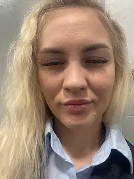 Snapshot of DreamGirl-777 chatting on January 20, 3:48 am DreamGirl-777 online show from January 20, 3:48 am