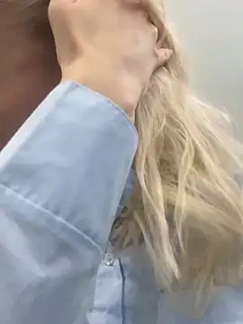 Snapshot of DreamGirl-777 chatting on January 20, 11:13 am DreamGirl-777 online show from January 20, 11:13 am