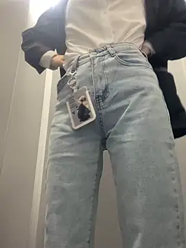 Snapshot of DreamGirl-777 chatting on January 30, 4:06 am DreamGirl-777 online show from January 30, 4:06 am