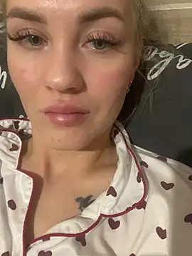 Snapshot of DreamGirl-777 chatting on January 31, 5:30 am DreamGirl-777 online show from January 31, 5:30 am