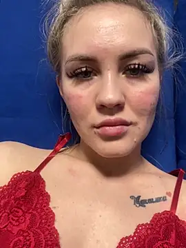 Snapshot of DreamGirl-777 chatting on February 6, 8:23 pm DreamGirl-777 online show from February 6, 8:23 pm