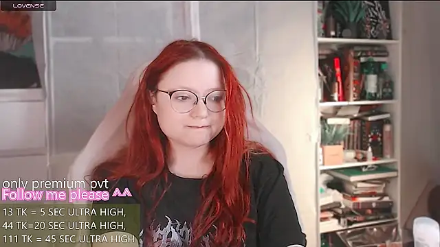 me  hanna online show from May 4, 2:29 am