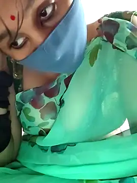 Snapshot of Archna-ji chatting on February 5, 8:21 am Archna-ji online show from February 5, 8:21 am