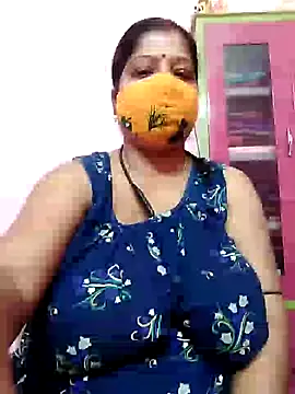 Snapshot of Kayra_34 chatting on January 29, 3:47 pm Kayra 34 online show from January 29, 3:47 pm