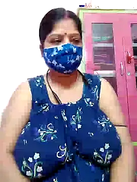 Snapshot of Kayra_34 chatting on January 30, 1:53 pm Kayra 34 online show from January 30, 1:53 pm