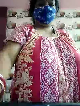 Snapshot of Kayra_34 chatting on February 3, 2:47 am Kayra 34 online show from February 3, 2:47 am