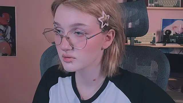 ELLIEJAY online show from February 7, 5:22 am