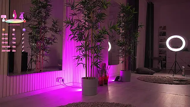 VanessaSimon online show from March 2, 9:31 am