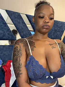 SexxyLunar online show from April 15, 1:34 am