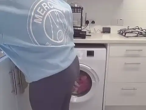 magical mia online show from March 6, 2:40 pm