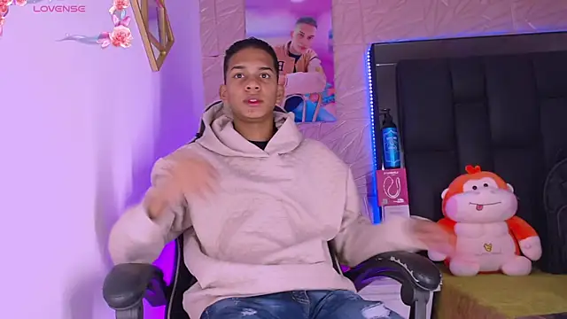 dilan alfonzo online show from April 2, 3:48 am