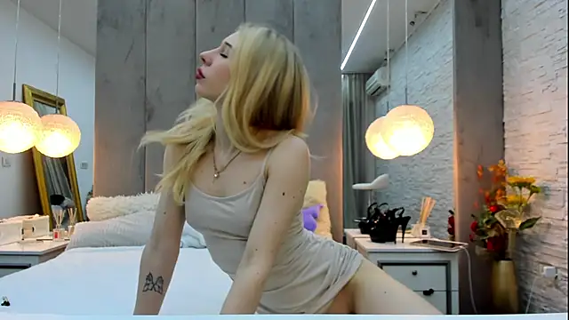 Yanna miana online show from February 8, 7:38 pm