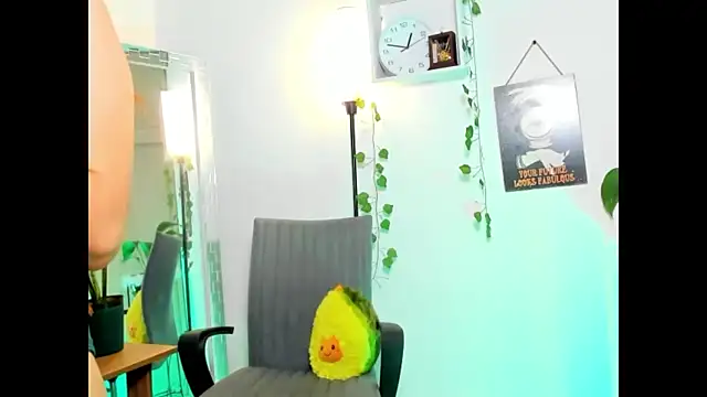 Snapshot of GenesisWhite chatting on January 5, 5:51 am GenesisWhite online show from January 5, 5:51 am