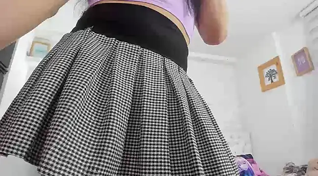 Ammy Queen online show from March 8, 7:38 am