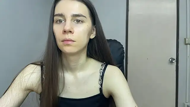 SassyJessi online show from April 14, 4:18 am