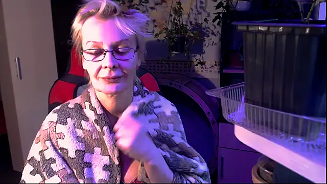 HelgaHimmell online show from May 27, 4:48 pm