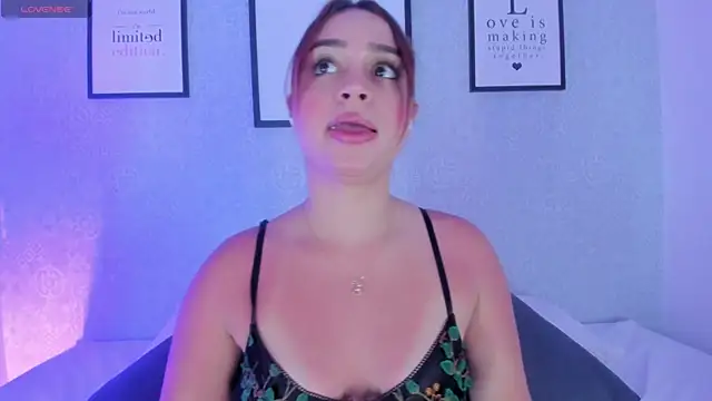 Snapshot of sophia_98 chatting on March 17, 8:09 pm sophia 98 online show from March 17, 8:09 pm