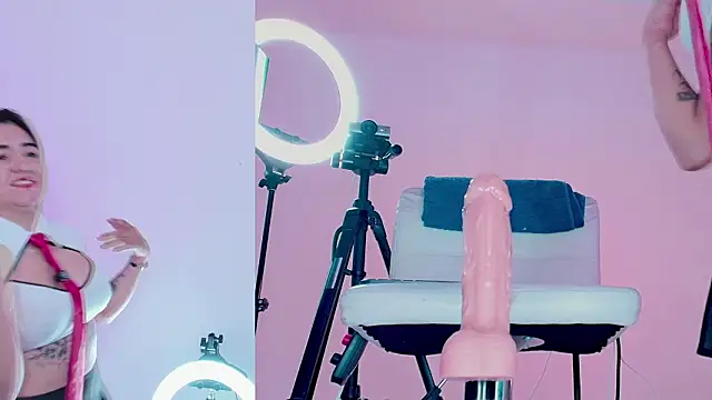 Angelst   online show from March 27, 8:09 am