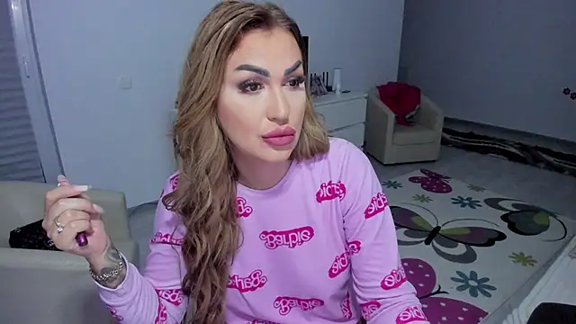 GlossyDiamondX online show from February 10, 4:30 am