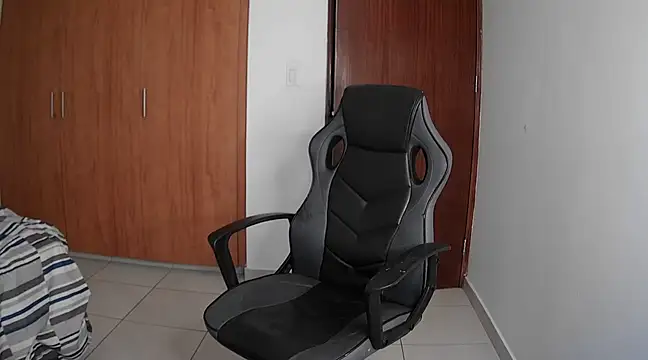 modexusparty1 online show from January 6, 8:07 pm