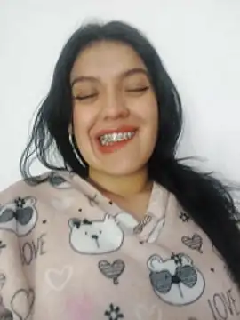 Sophie-hatter online show from January 5, 9:57 pm