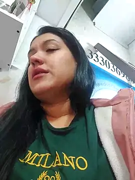 Sophie-hatter online show from March 20, 2:42 pm