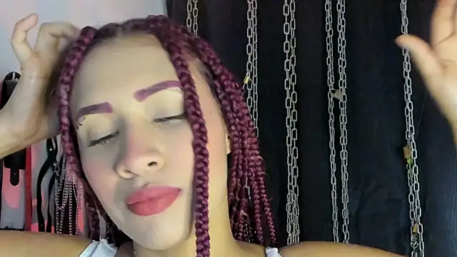 Snapshot of charrlotte_quinn chatting on July 14, 12:22 pm charrlotte quinn online show from July 14, 12:22 pm