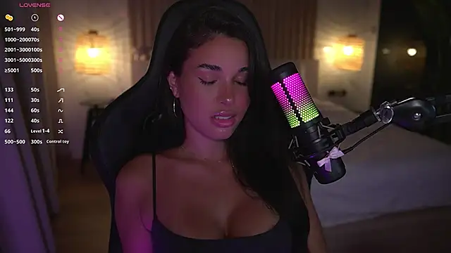 Snapshot of Lizhush_ chatting on February 18, 7:41 pm Lizhush online show from February 18, 7:41 pm