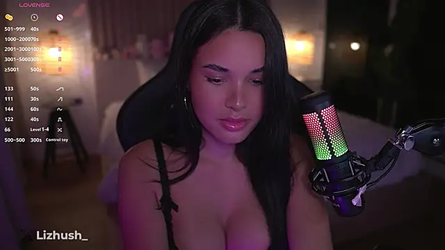 Snapshot of Lizhush_ chatting on March 16, 6:01 pm Lizhush online show from March 16, 6:01 pm