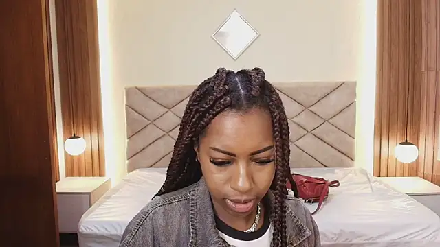 Raquel jones online show from April 5, 12:13 pm