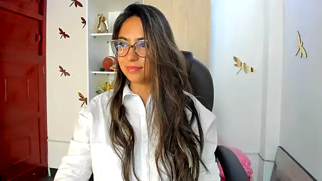 Isabellaa22 1 online show from October 30, 6:19 pm