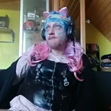 Snapshot of Family666Zombie chatting on August 2, 11:30 am Family666Zombie online show from August 2, 11:30 am