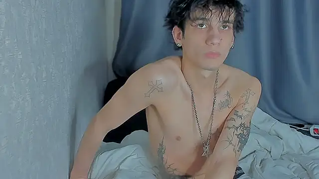 Snapshot of MarkBrowniii chatting on November 21, 9:57 pm MarkBrowniii online show from November 21, 9:57 pm