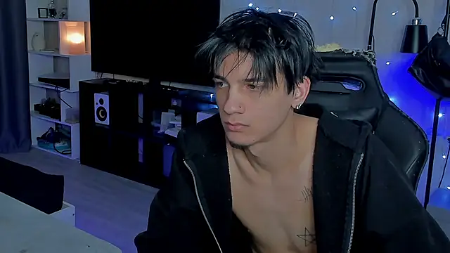 Snapshot of MarkBrowniii chatting on January 8, 6:10 pm MarkBrowniii online show from January 8, 6:10 pm